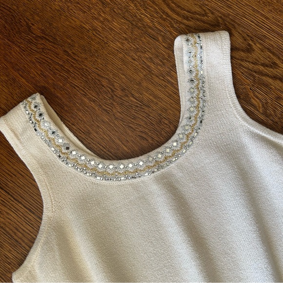 St. John cream sweater shell with sequins - Picture 2 of 13